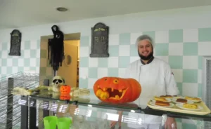 Lire la suite à propos de l’article Journée halloween à la cantine municipale de Miremont